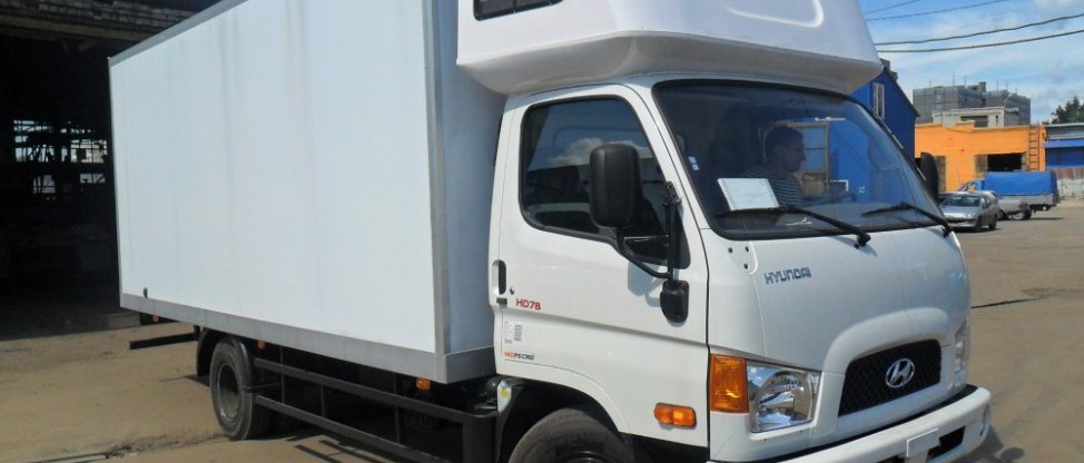 Автофургон HYUNDAI HD 78 с надкабинным спальником